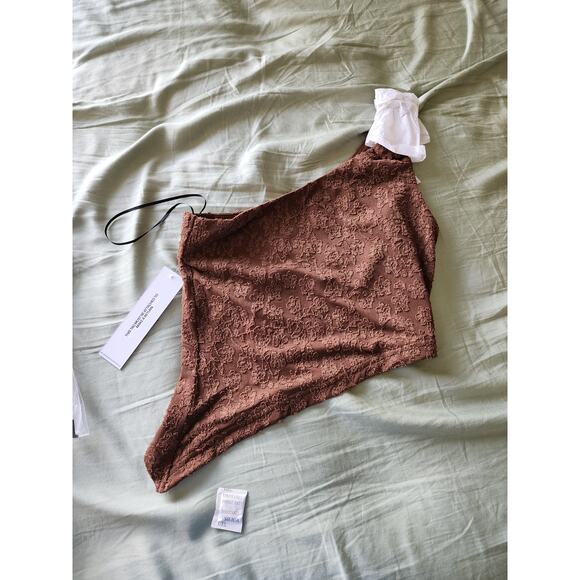 NWT Princess Polly TOOMBA ONE SHOULDER TOP BROWN size 2 - Picture 2 of 4
